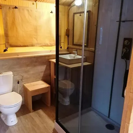 Apartment Spacious Modern Tent For 7 Guests Signy-l'Abbaye