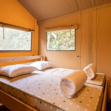 Spacious Modern Tent For 7 Guests Apartment
